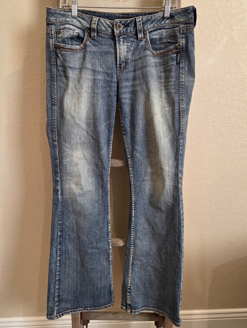 Silver Jeans Women’s Lola Blue Faded Bootcut Embroidered Jeans - Sizs 32/33